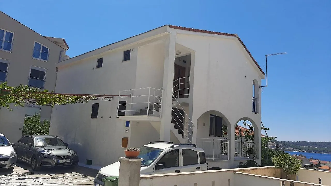 Mlakic Apartments Trogir